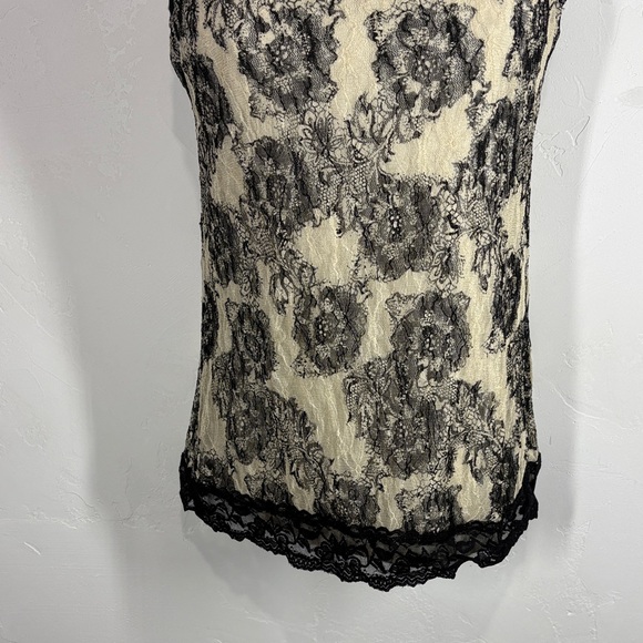 Maurices Lace Overlay Camisole Top size small - Picture 4 of 12
